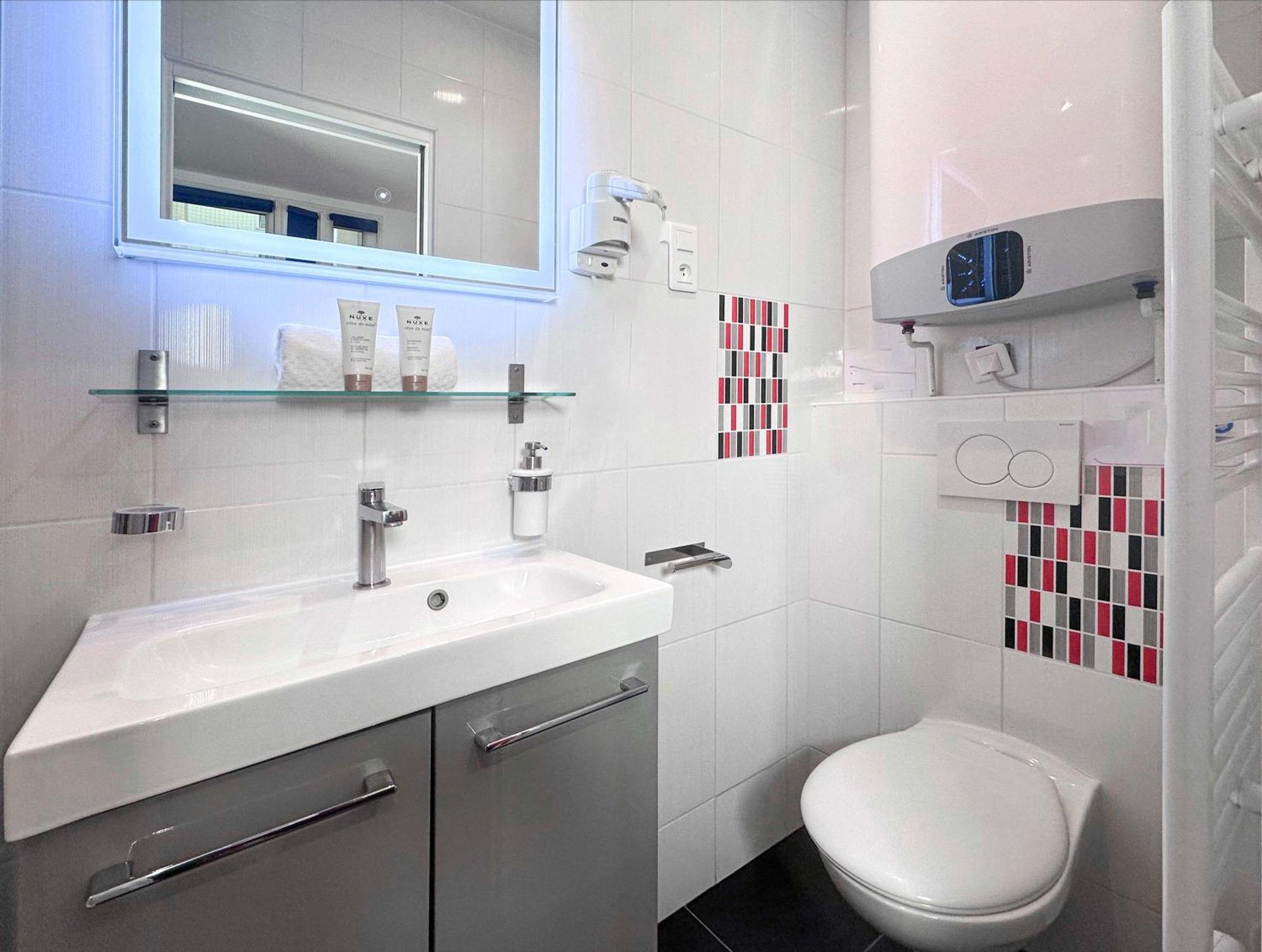 Welcoming Apartment Near Louvre Museum Paris Exterior photo